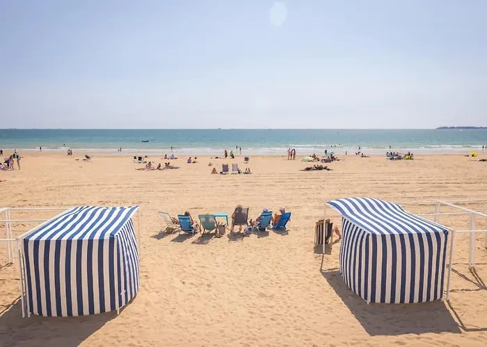 公寓 Le Plein Sud By Tah - Face Avec Grand Balcon *