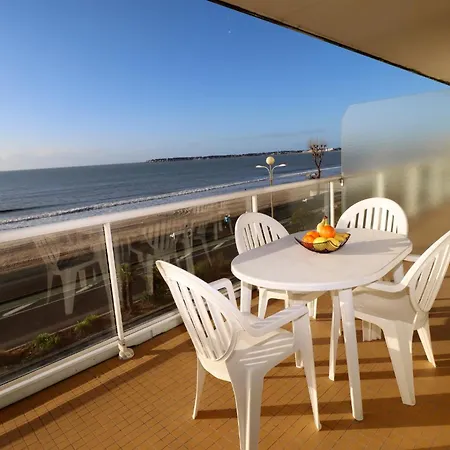 Le Plein Sud By Tranquil At - Face Avec Grande Terrasse Апартаменты *